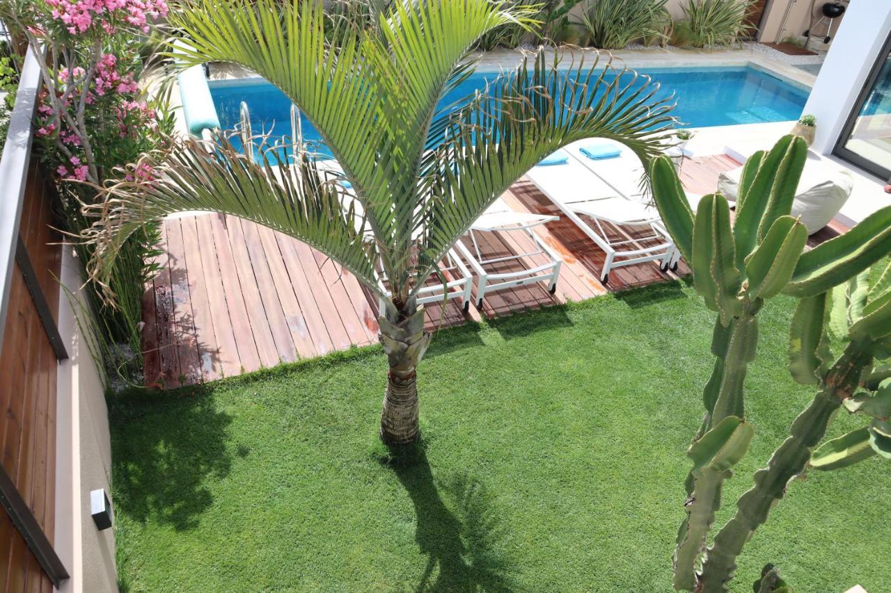 Fos Villa, A Luxe House With Private Heated Pool Galatas  Luaran gambar